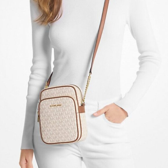 Michael Kors $398 Jet Set Travel Medium Signature Logo Crossbody Vanilla NWT - Picture 2 of 15